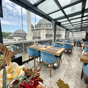 4* מלון Taksim Line